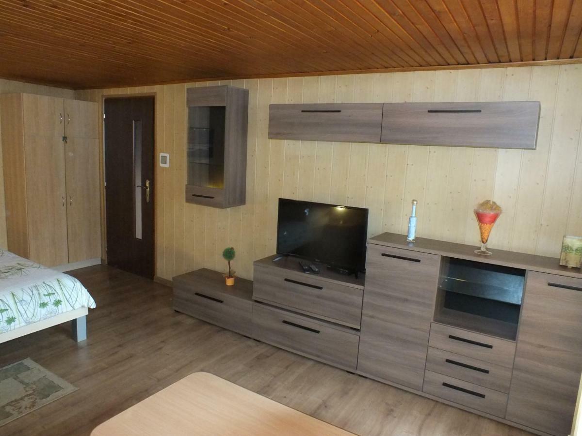 Apartmany Zachar Bešeňová Esterno foto